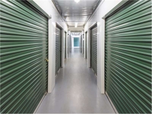 Extra Space Storage - 1025 - Brockton - Centre St - Rte 123 - Photo 5