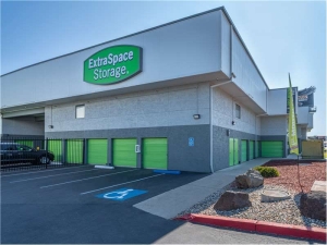 Extra Space Storage - 0143 - Santa Clara - LaurelWood Rd - Photo 6