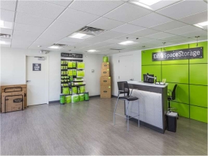 Extra Space Storage - 1099 - Milton - Adams St - Photo 3