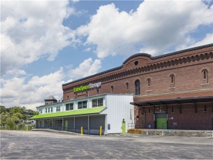 Extra Space Storage - 1099 - Milton - Adams St - Photo 6