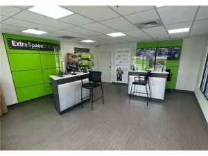 Extra Space Storage - 0725 - San Jose - Oakland Rd - Photo 3