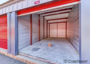 CubeSmart Self Storage - Greenfield - Photo 3