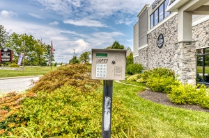 Stirling Storage - Photo 7