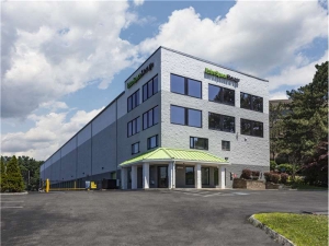 Extra Space Storage - 0746 - Stoneham - Montvale Ave