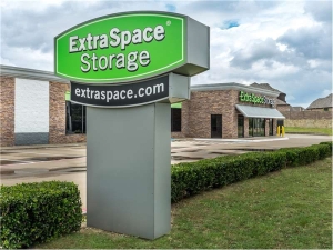 Extra Space Storage - 1604 - Plano - 14th Street - Photo 6