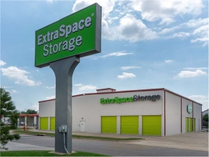 Extra Space Storage - 8717 - Oklahoma City - 7124 NW 122nd Street