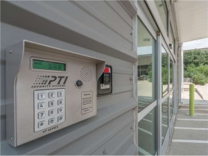 Extra Space Storage - 8773 - Dallas - Banner Dr - Photo 2