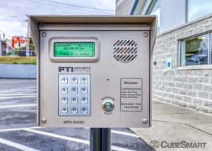 CubeSmart Self Storage - Seattle - 1300 West Nickerson Street - Photo 4