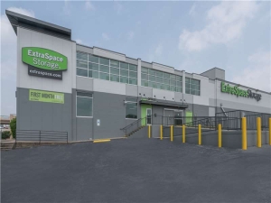 Extra Space Storage - 1307 - Dallas - E NW Hwy - Photo 1