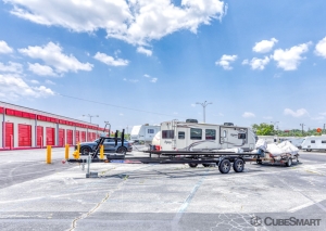CubeSmart Self Storage - Chattanooga - 5952 Brainerd Rd - Photo 7