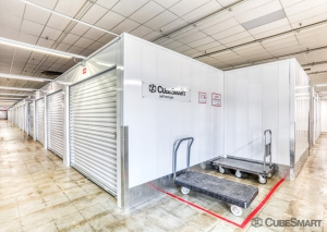 CubeSmart Self Storage - Chattanooga - 5952 Brainerd Rd - Photo 8
