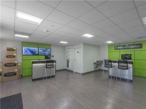 Extra Space Storage - 0210 - Miami - NW 79th Ave - Photo 3