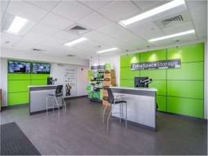 Extra Space Storage - 1385 - Miami - SW 186th St - Photo 3