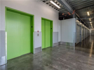 Extra Space Storage - 1266 - Hialeah - Okeechobee Rd - Photo 4