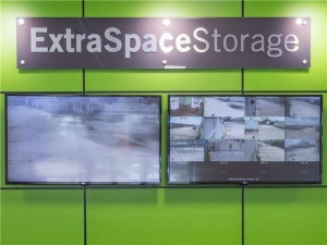 Extra Space Storage - 1763 - Pearland - Broadway St - Photo 7