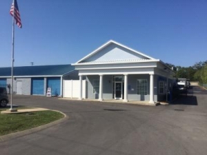Life Storage - Hendersonville - New Shackle Island Road Picture of Life Storage - Hendersonville - New Shackle Island Road