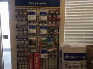 Life Storage - Hendersonville - New Shackle Island Road Picture of Life Storage - Hendersonville - New Shackle Island Road