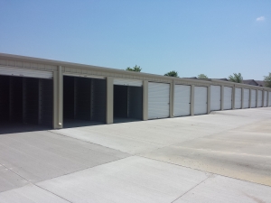 Elmore Storage Picture of Elmore Storage