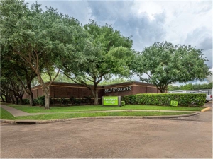 Extra Space Storage - 0318 - Sugar Land - Old Mill Rd - Photo 6