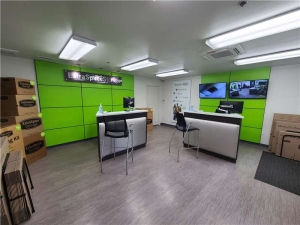 Extra Space Storage - 1490 - Houston - Space Center Blvd - Photo 3