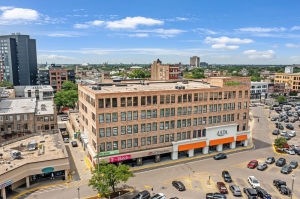 Extra Space Storage - 8851 - Chicago - N Milwaukee