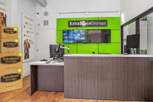 Extra Space Storage - 8851 - Chicago - N Milwaukee - Photo 3