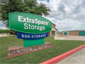 Extra Space Storage - 0158 - Carrollton - Waypoint Dr - Photo 6