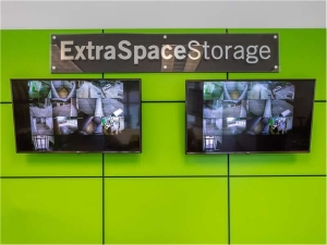 Extra Space Storage - 8944 - Philadelphia - Fountain St - Photo 7