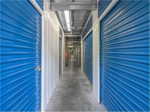 Extra Space Storage - 1001 - Foxboro - Green St - Rte 106 - Photo 5