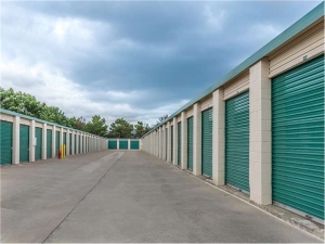 Extra Space Storage - 0565 - Addison - Addison Rd - Photo 4