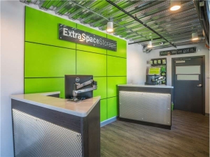 Extra Space Storage - 8615 - Portland - NE 72nd Ave - Photo 3