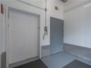 Extra Space Storage - 0685 - Chicago - W Fullerton Ave - Photo 4