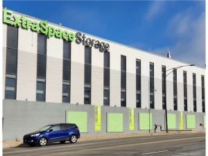 Extra Space Storage - 0685 - Chicago - W Fullerton Ave - Photo 6