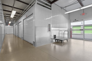 Extra Space Storage - 1876 - Woodbridge - Potomac Mills - Photo 7