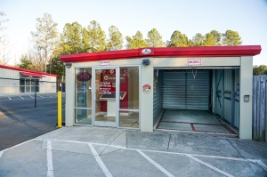 10 Federal Storage - Angier Ave