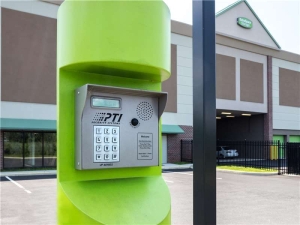 Extra Space Storage - 8804 - Warrington - Easton Road - Photo 2