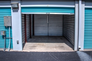 Lockaway Storage - Huebner Picture of Lockaway Storage - Huebner