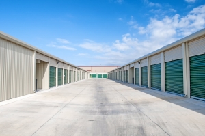 Lockaway Storage - Woodlake Picture of Lockaway Storage - Woodlake