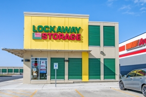Lockaway Storage - Woodlake Picture of Lockaway Storage - Woodlake