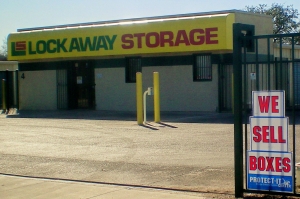 Lockaway Storage - WW White Picture of Lockaway Storage - WW White