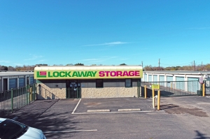 Lockaway Storage - WW White Picture of Lockaway Storage - WW White