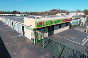 Lockaway Storage - WW White Picture of Lockaway Storage - WW White