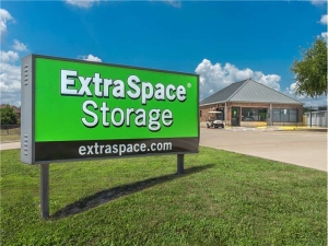 Extra Space Storage - 1606 - Dallas - Clark Rd - Photo 6