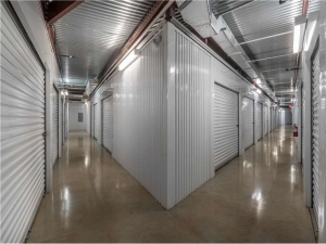 Extra Space Storage - 1641 - Austin - 1st Street - Photo 5