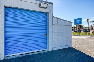 SmartStop Self Storage - Riverside - 7211 Arlington Ave Picture of SmartStop Self Storage - Riverside - 7211 Arlington Ave