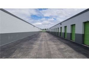 Extra Space Storage - 0633 - West Palm Beach - Okeechobee Blvd - Photo 4