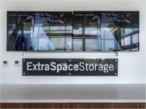 Extra Space Storage - 8989 - Austin - 50th St - Photo 7