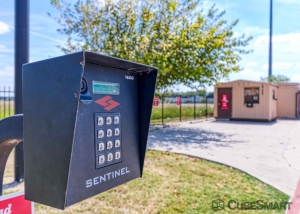 CubeSmart Self Storage - San Antonio - 14130 Old FM Road 471 - Photo 2