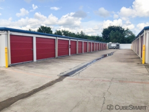 CubeSmart Self Storage - Houston - 7705 McHard Rd Picture of CubeSmart Self Storage - Houston - 7705 McHard Rd