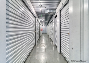 CubeSmart Self Storage - Old River Winfree - Photo 3